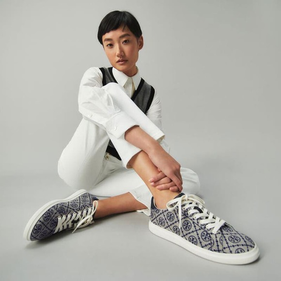 TORY BURCH T Monogram Logo Howell Court Sneakers in Perfect Navy Size 9 - Picture 16 of 16